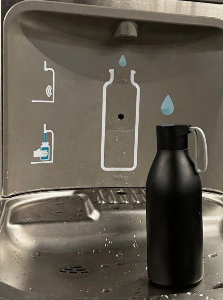 Black water bottle next to a sink with water droplet and bottle icons.